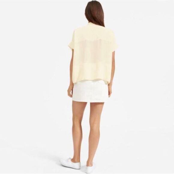 Everlane The Clean Silk Short-Sleeve Square Boxy Shirt Pale Yellow Size 0 NWT - Picture 3 of 15